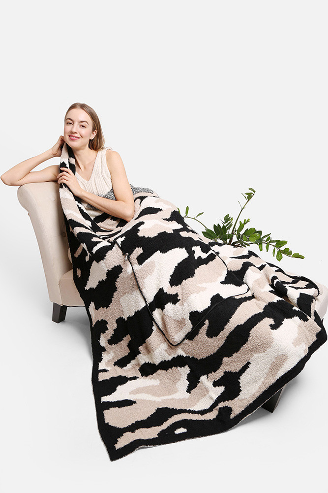 CAMOUFLAGE THROW 2 IN 1 BLANKET PILLOWJCL2022 HANA WHOLESALE