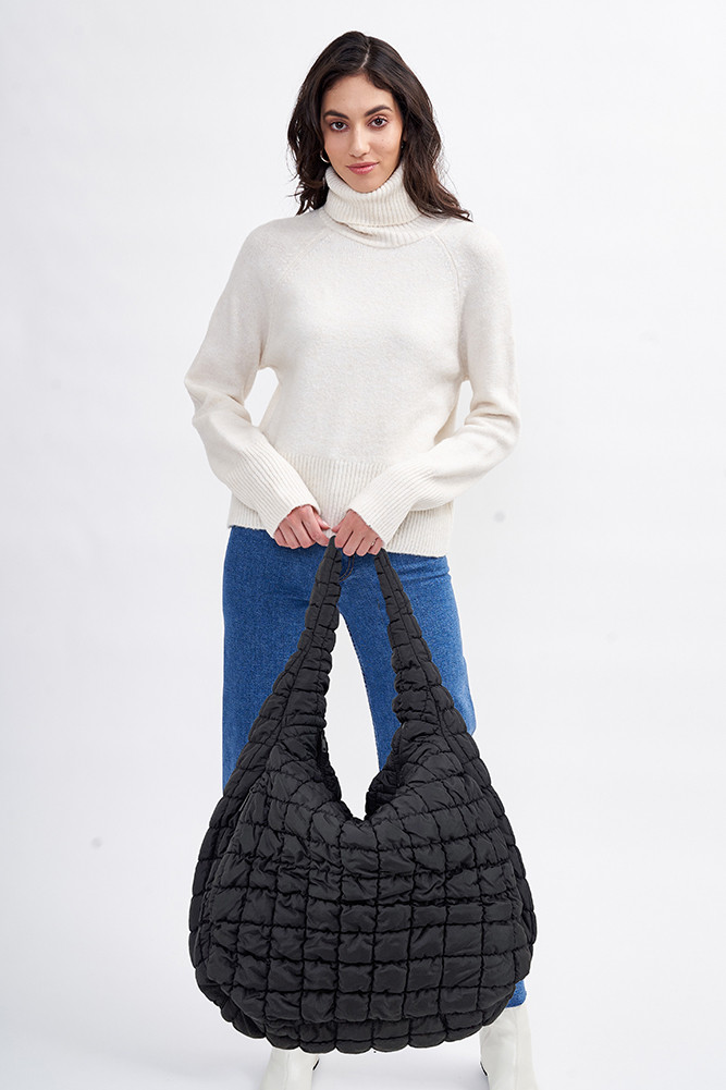 Extra Large Quilted BagQBS320126 HANA WHOLESALE