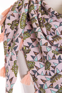 Crown and Flags Pattern Print Tassel Square Scarf