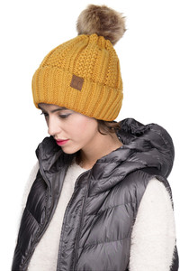 C.C KNIT BEANIE WITH FUZZY LINING AND POM-YJ-820