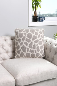 GIRAFFE PATTERN CUSHION COVER-JCL2108