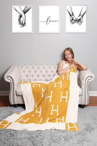 Luxury Soft H Print Throw Blanket-JCL1044