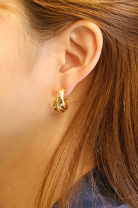 14K Crossover Hoop Post Earrings-SJE310630