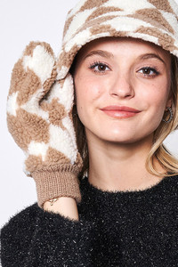 Two Tone Diamond Pattern Sherpa Warm Mittens Winter Gloves
