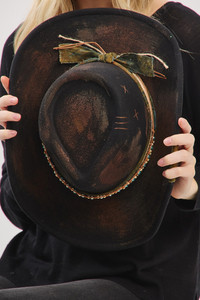 Rustic Vintage Style Cowgirl Cowboy Fedora Hat with Distressed Fabric Band
