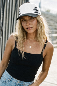 CC BEANIE Two Tone Diamond Pattern Embroidered on Two Tone Baseball Cap Trucker Hat
