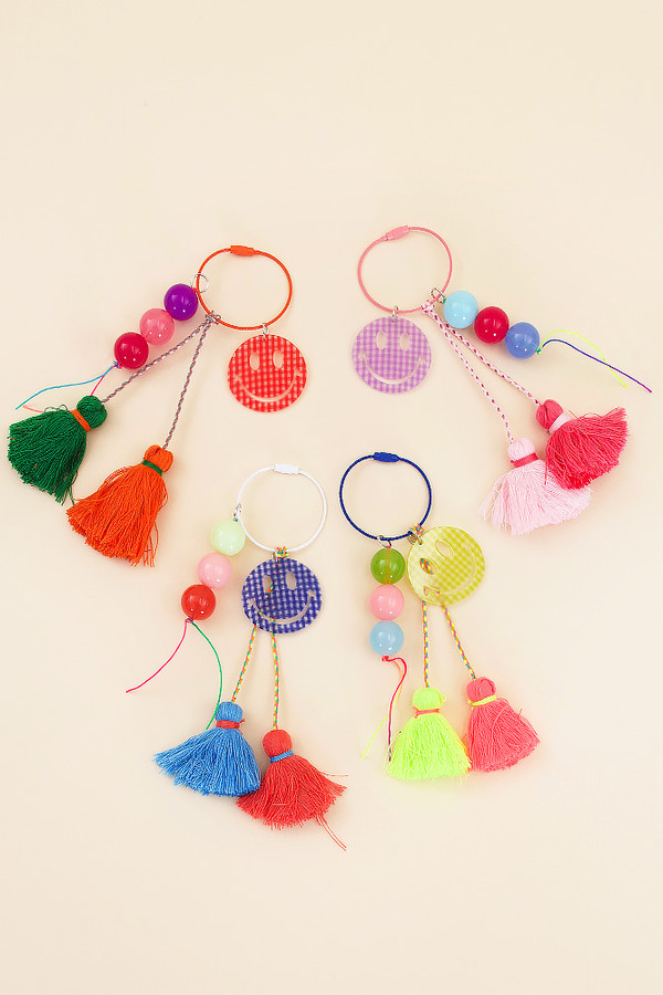 GINGHAM SMILE TASSEL KEYCHAIN-BAK210020