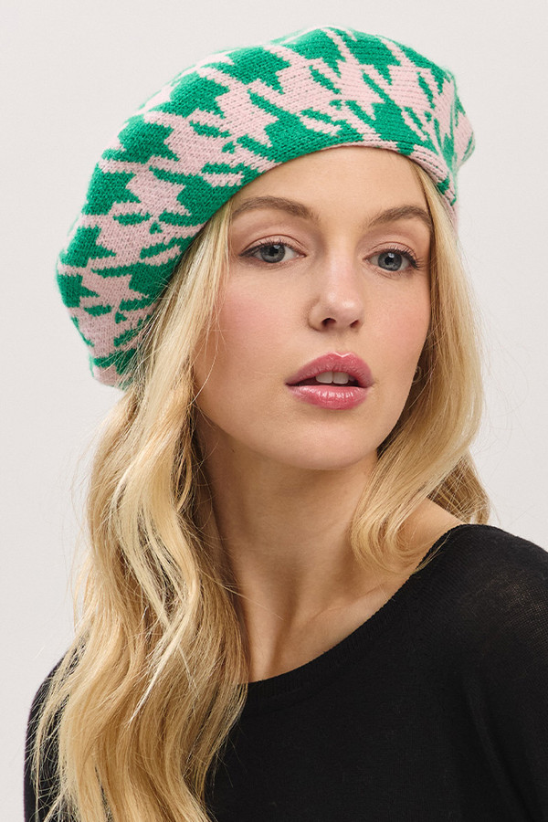 Houndstooth Pattern Two Tone Knit Beret Houndstooth Pattern Two Tone Knit Beret