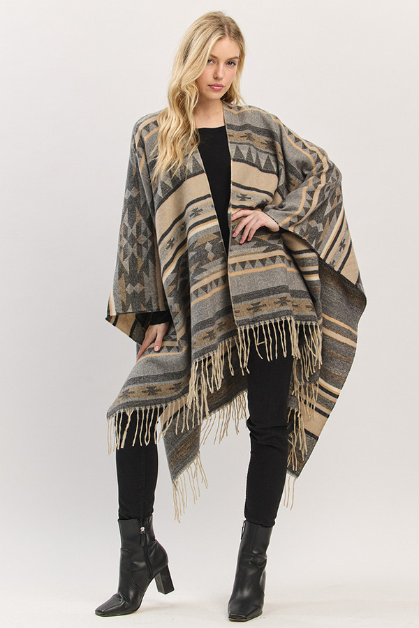 Aztec Pattern with Fringe Western Style Ruana Aztec Pattern with Fringe Western Style Ruana