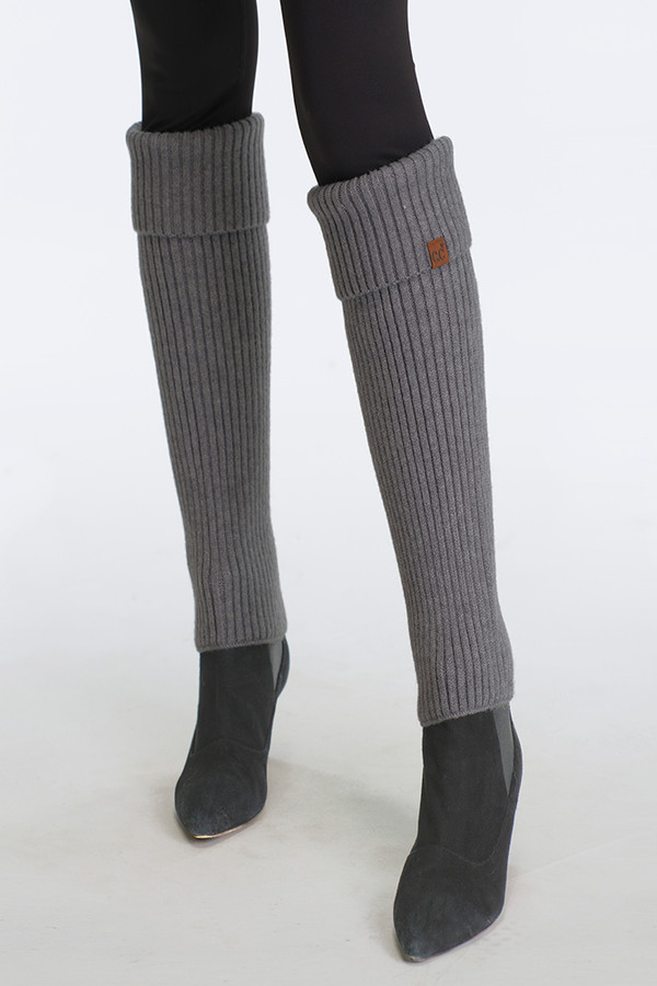 CC BEANIE Solid Vertical Rib Pattern Knit Leg Warmers
CC BEANIE Solid Vertical Rib Pattern Knit Leg Warmers