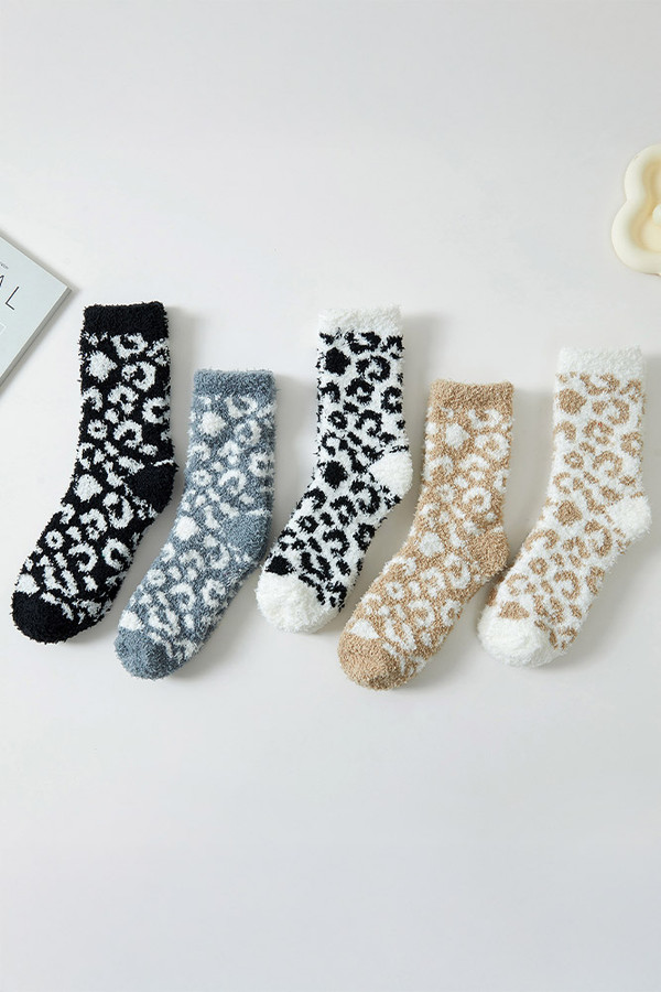 Leopard Pattern Two Tone Fuzzy Sleep Socks
 Leopard Pattern Two Tone Fuzzy Sleep Socks