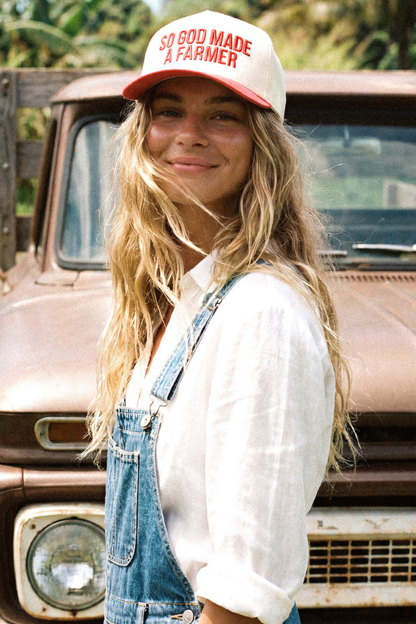 CC BEANIE SO GOD MADE A FARMER Letter Embroidered Two Tone Baseball Cap Trucker Hat