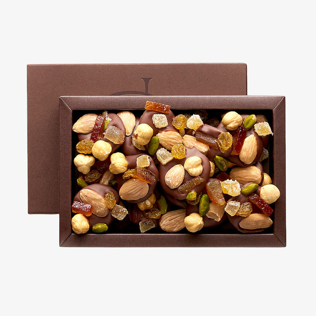 Chocolate Mendiants 135g