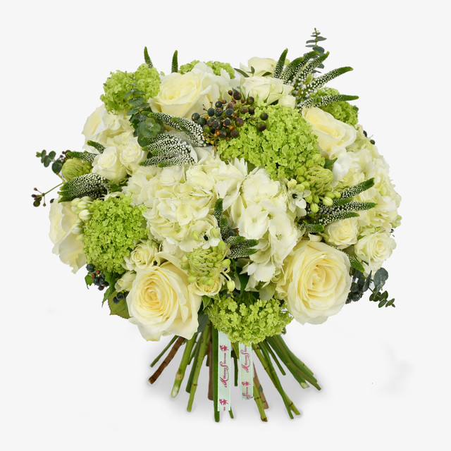 Graceful In White Flower Delivery London & UK Moyses Stevens Flowers