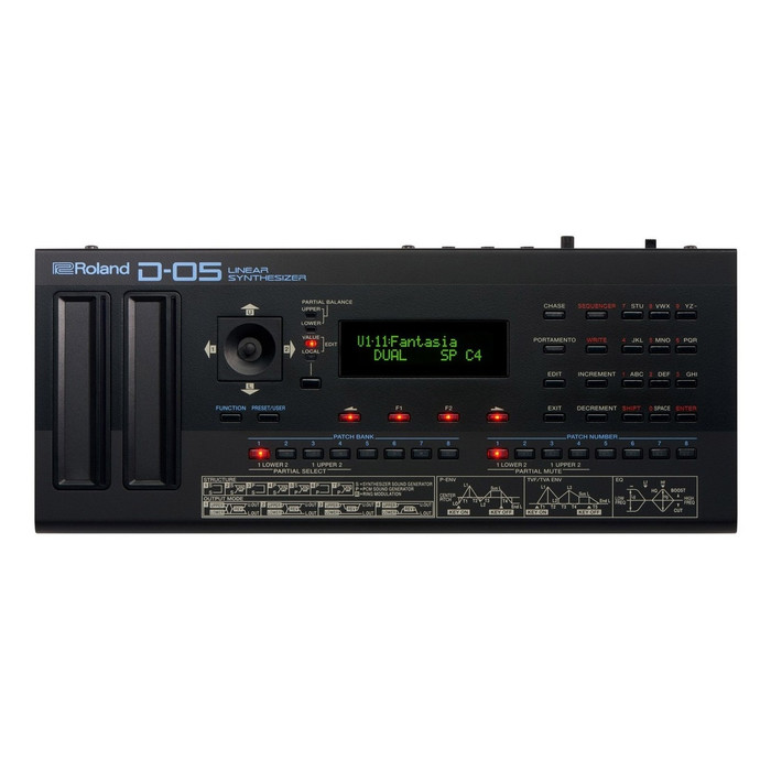 Roland D-05 - Nearly New