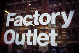 Moms Beware: The Difference Between Outlet and Retail Clothing