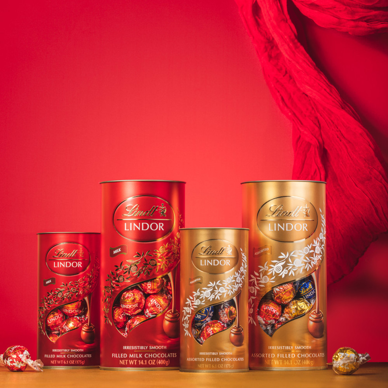 Lindt Lindor Tube Milk 16/400G | Milano Malpensa Boutique