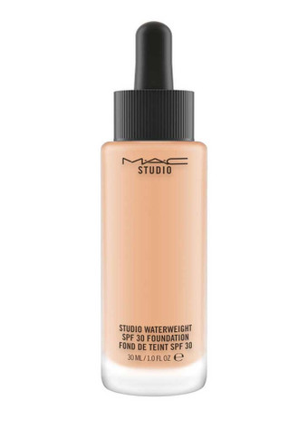 MAC Studio Waterweight SPF30 , NC35