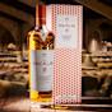 The Macallan Whisky Color Collection 18 Year Old - 6166785
