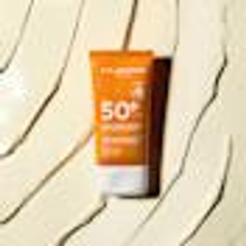 Clarins Facial Sunscreen SPF50+ - 6339313