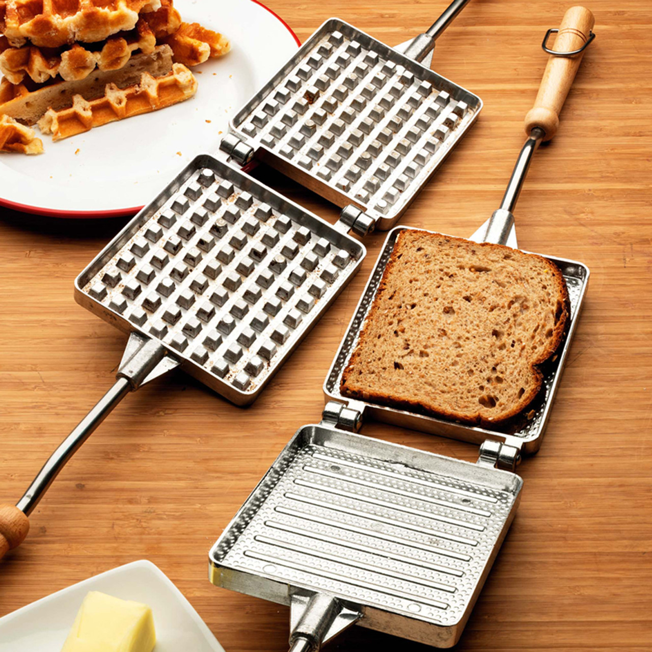 Everso Toastie Maker Non-Stick Stovetop with Heat-Resistant