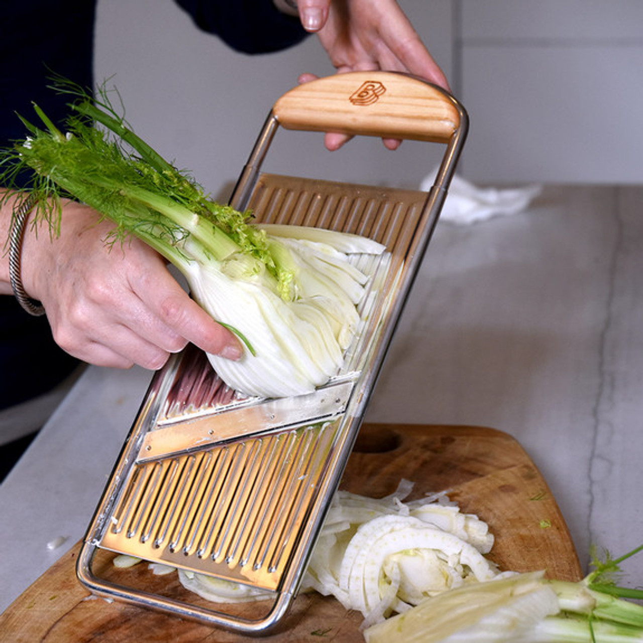 Grate 4: Cheese Grater Mandoline Vegetable Slicer with Box Storage