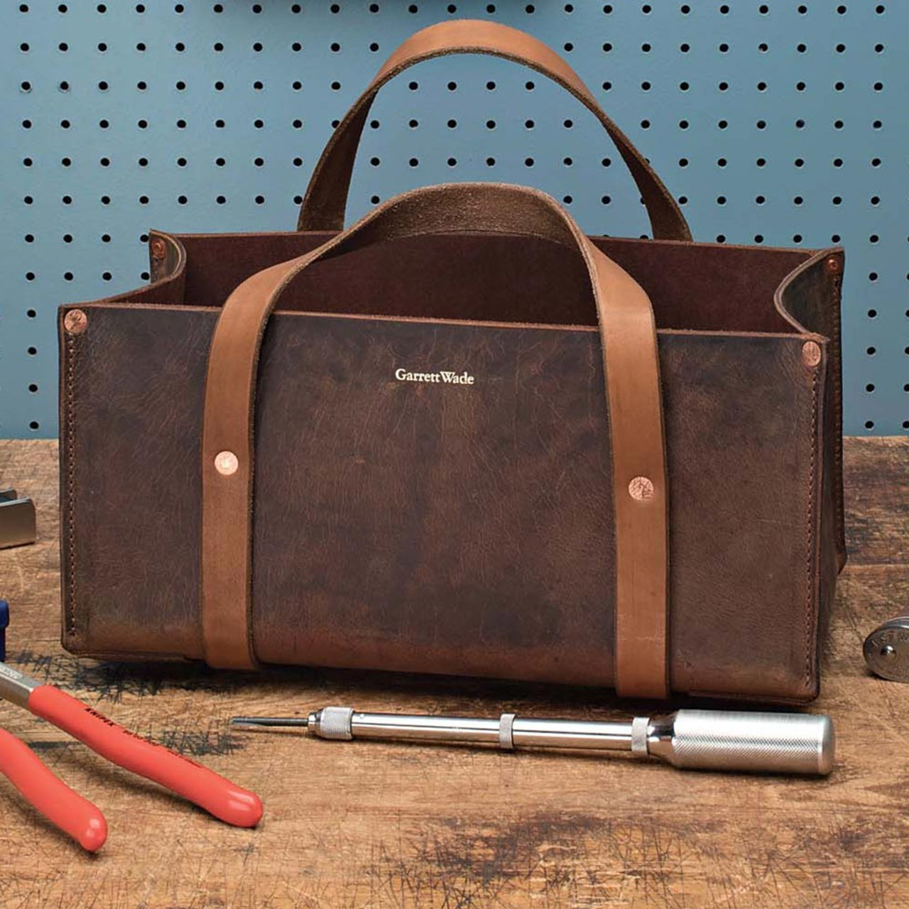 Garrett Wade Leather Tool Bag: Spacious & Sophisticated