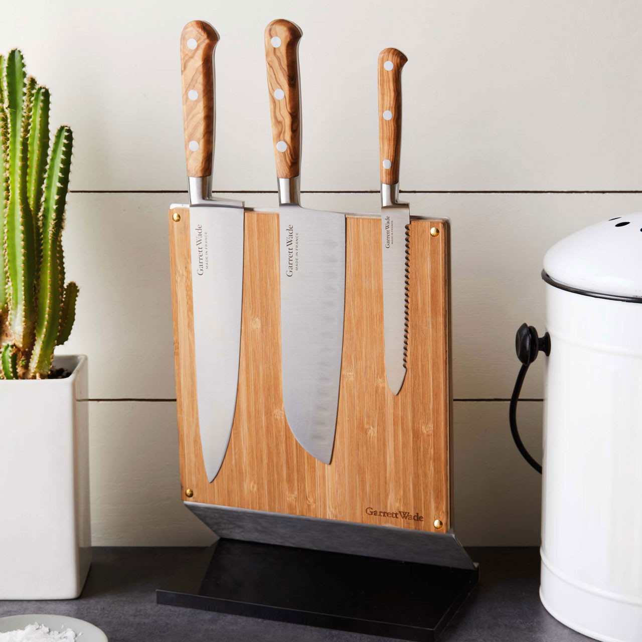 Magnetic Bamboo Countertop Knife Holder