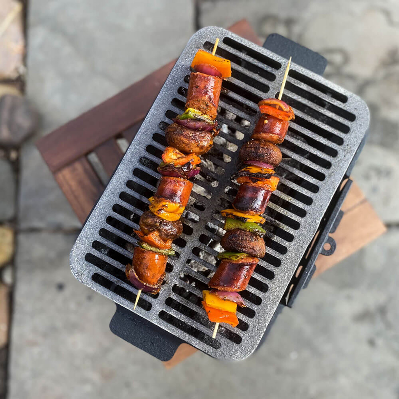 BBQ-Toro Cast Iron Grill Pan with Grill, 43 x 42 x 21.5 cm, Hibachi Style,  with Grill Lever, Charcoal Grill, Cast Iron Dutch Oven : :  Garden