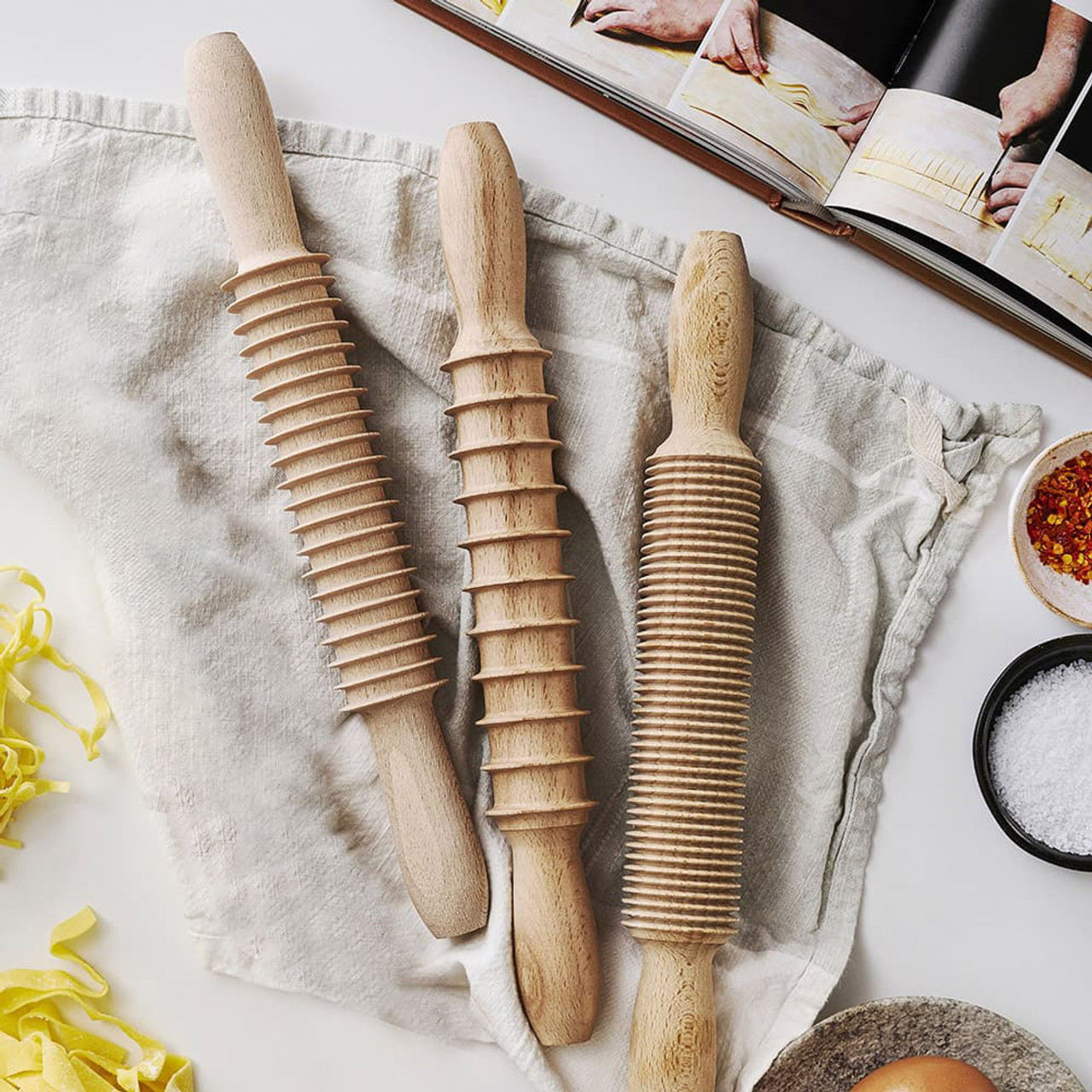 Cutter rolling pin in beech wood for spaghetti - length cm 32