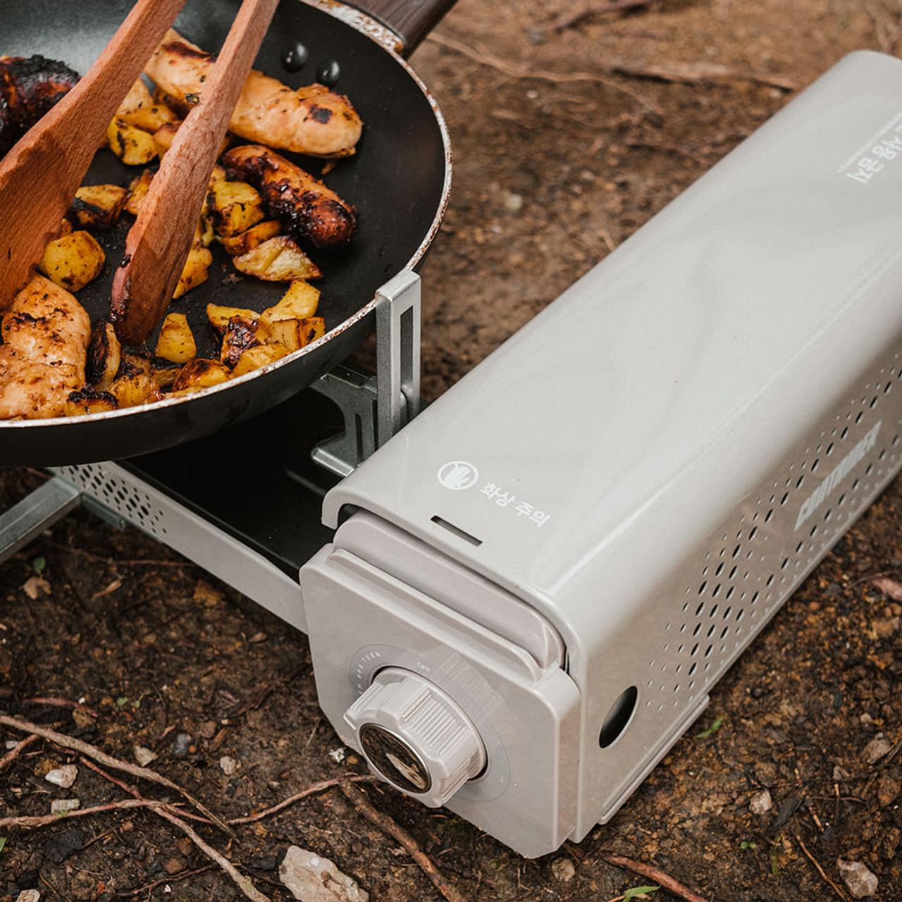 Ingenious Compact Camping Stove