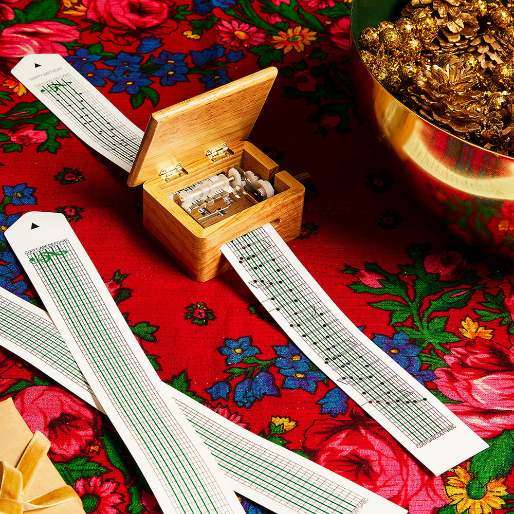 HandCranked Wooden Music Box