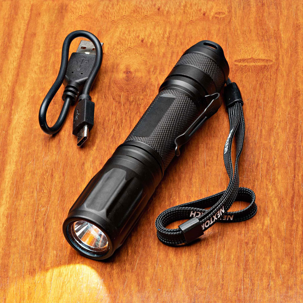 Rechargeable HighTech 1400 Lumen Flashlight
