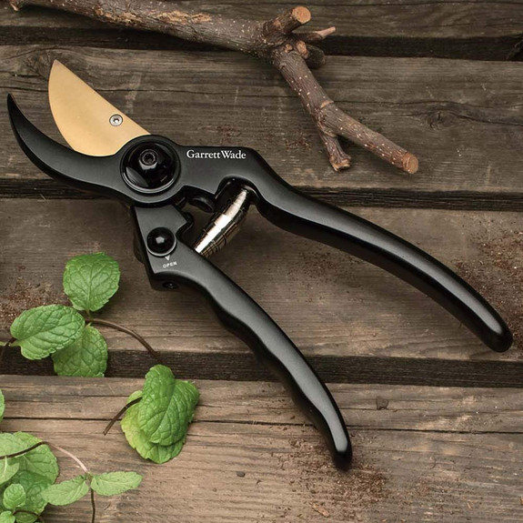 Black Hand Pruner - Comfortable Grip