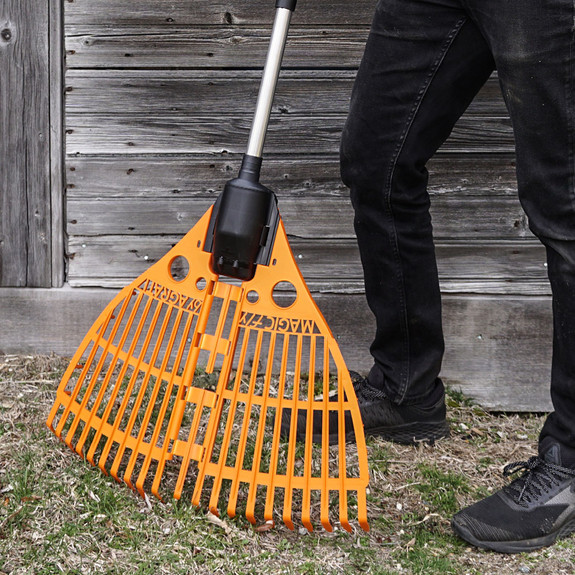 Italian Leaf Grabber Rake