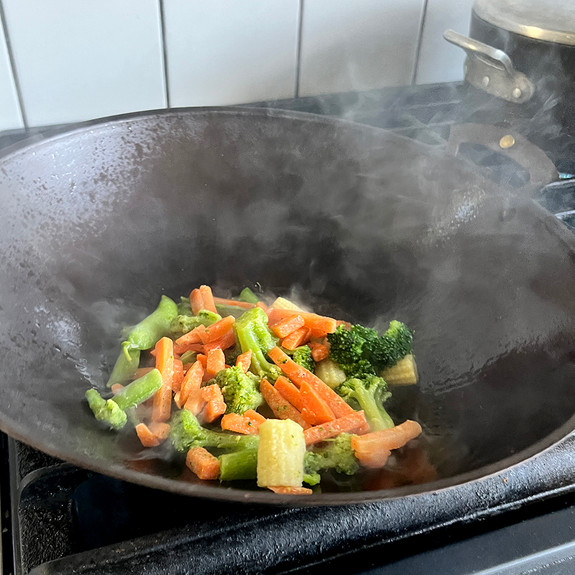 Prospector-Handled Spun Iron Wok