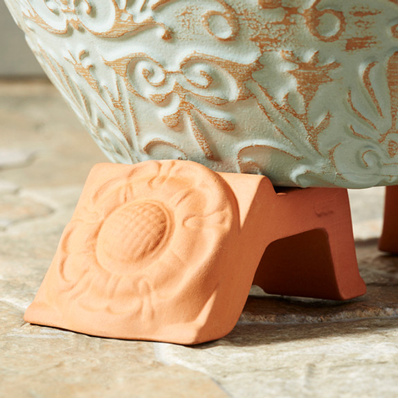 Tudor Rose Terracotta Pot Feet
