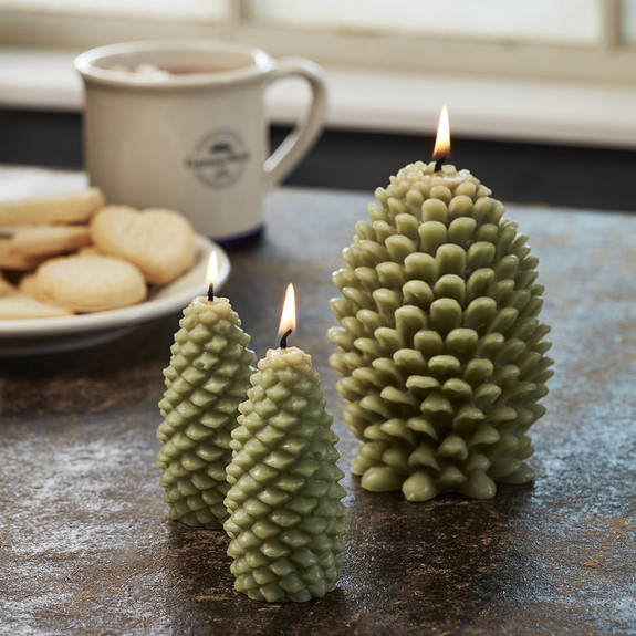 Pinecone Beeswax Candles- Large