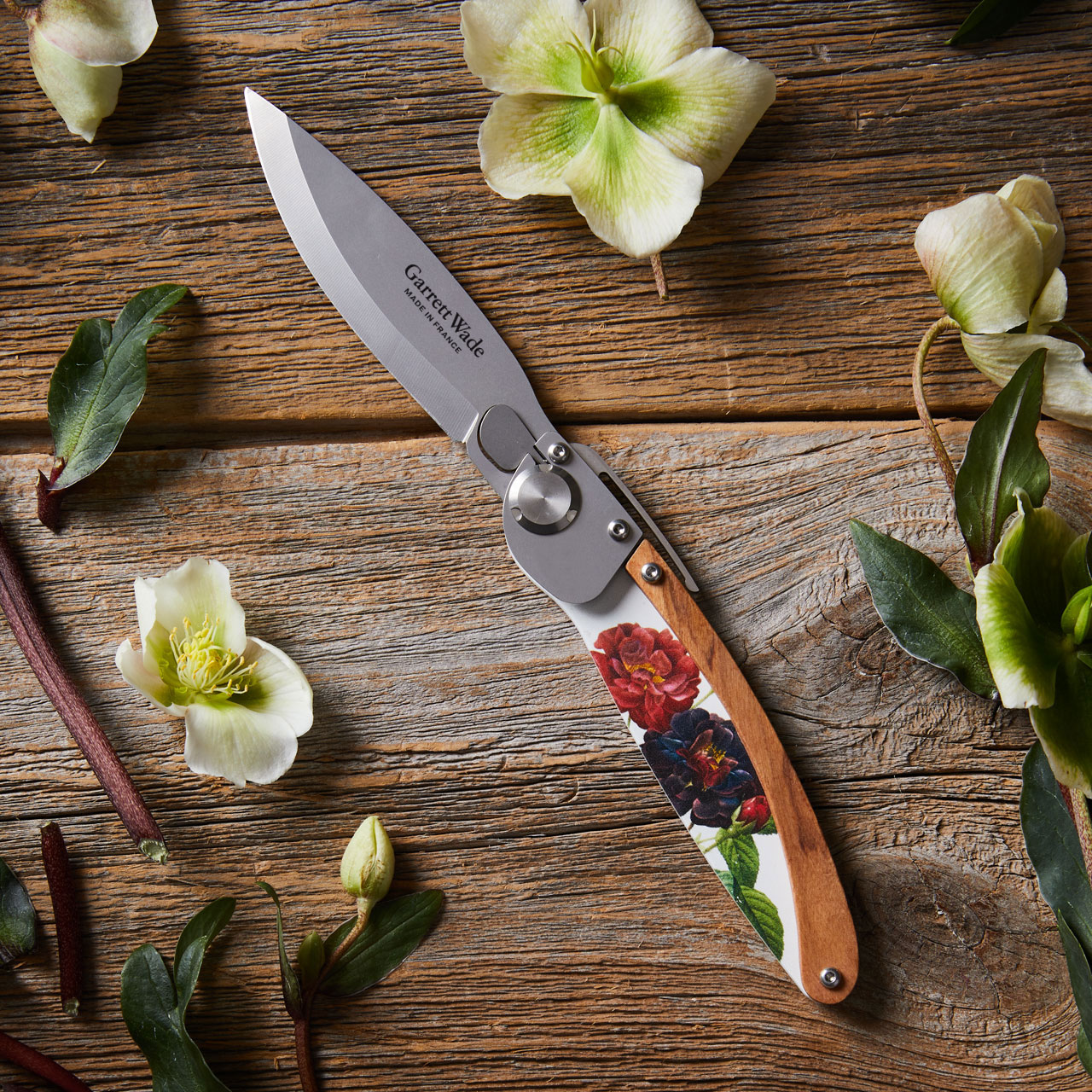 Flower Design Folding Knife