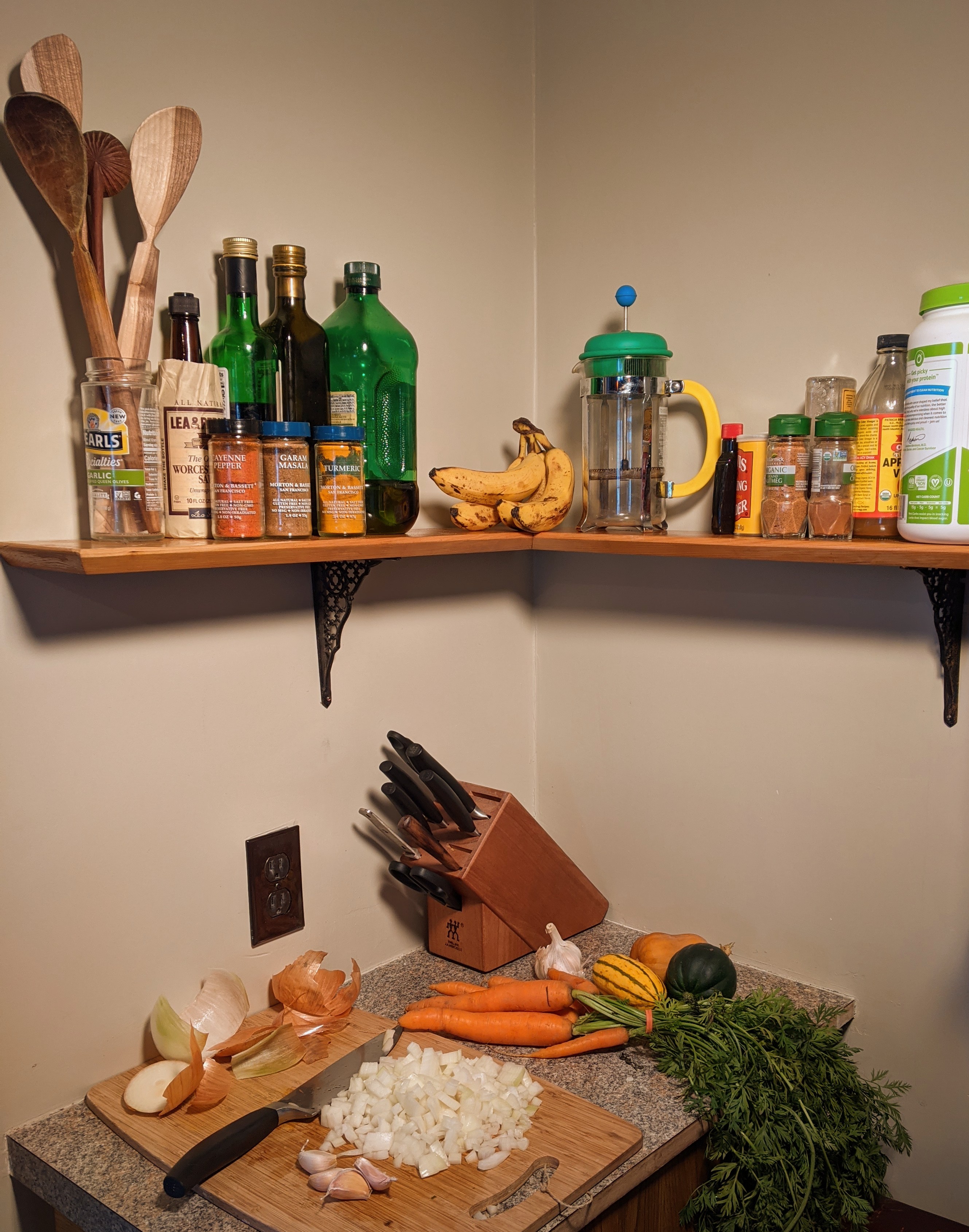 finished kitchen shelf