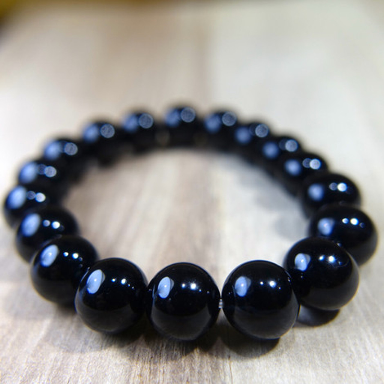 which wrist to wear black obsidian bracelet