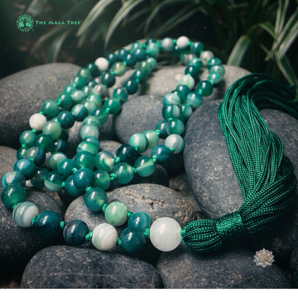 GREEN AGATE  Classic 108 Japa Mala