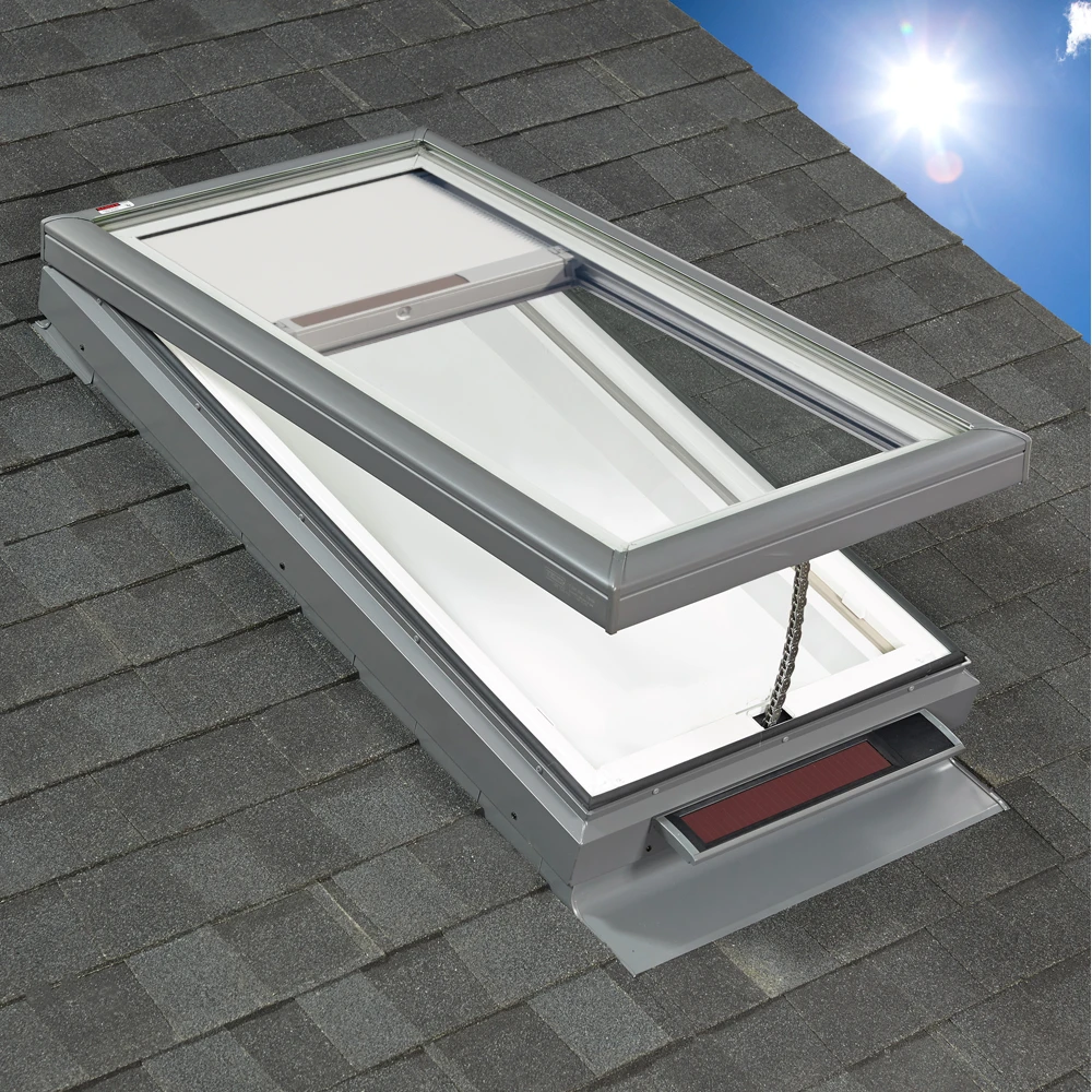 sky53ページ VELUX VCS 4630 Solar Powered Venting Curb Mount Skylight