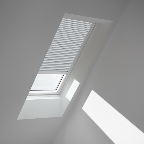VELUX solar powered room darkening shade