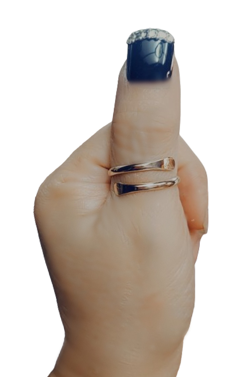 Gold adjustable clearance thumb ring