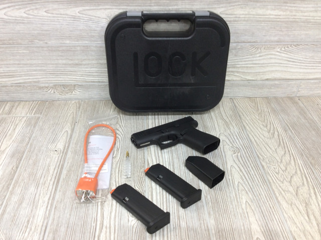 GLOCK G43X Black 9mm Subcompact