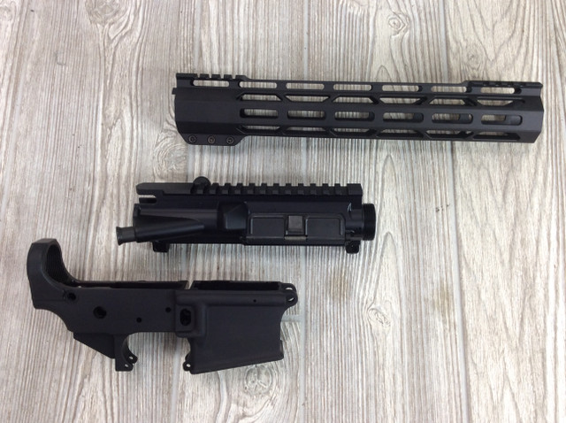 Our Builders Set includes Anderson "NO LOGO" Stripped Lower Receiver, Assembled Upper Receiver (Forwad Assist and Dust Cover Installed), and 12" M-LOK Handguard.