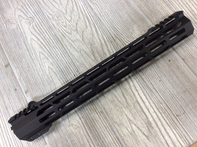 XTS M-LOK Flat-Top Rail System has a clamp-on mount design with alignment tabs providing simple Handguard Alignment.