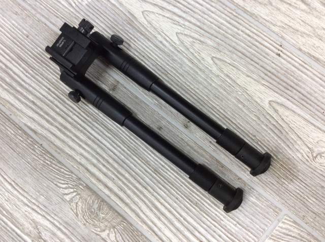 Leapers High-pro Shooters Bipod has a twist lock mounting base to fit on any Picatinny/Weaver rail