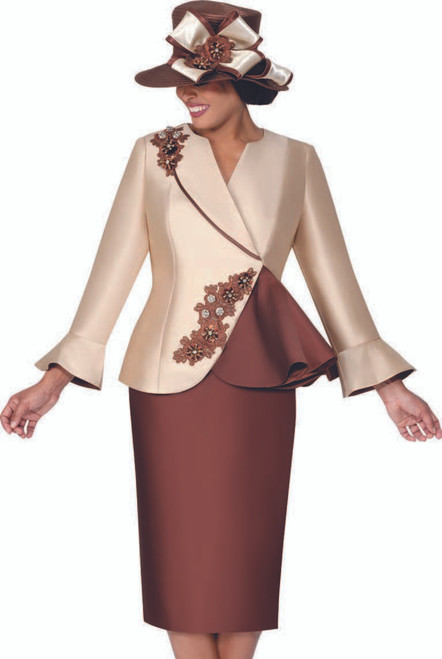 G400992 Champagne & Brown Flora Aplique Suit